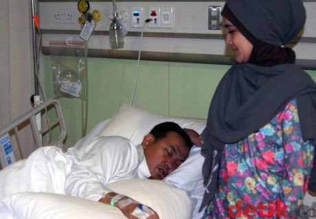 Istri Ustad Jeffry: Abi... Umi Ikut Istri Ustad Jeffry: Abi... Umi Ikut
