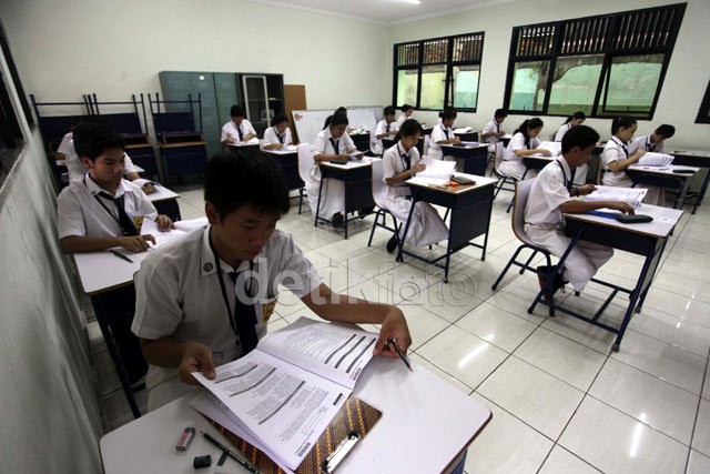 Komisi X: UN 2013 Sebagai Syarat Lulus & Masuk PTN Harus Dipertimbangkan Komisi X: UN 2013 Sebagai Syarat Lulus & Masuk PTN Harus Dipertimbangkan