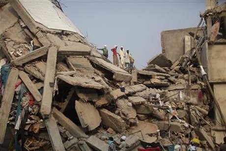 Kisah-kisah Memilukan Para Korban Ambruknya Rana Plaza Kisah-kisah Memilukan Para Korban Ambruknya Rana Plaza