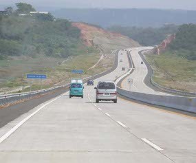 Tarif Tol Cipularang & 10 Ruas Lainnya Naik Tahun Ini Tarif Tol Cipularang & 10 Ruas Lainnya Naik Tahun Ini