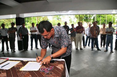 Kasus Bioremediasi, Ribuan Karyawan Chevron Kumpulkan Tanda Tangan Kasus Bioremediasi, Ribuan Karyawan Chevron Kumpulkan Tanda Tangan