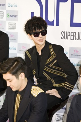 Super Junior Tak Antarkan Yesung Wajib Militer Super Junior Tak Antarkan Yesung Wajib Militer