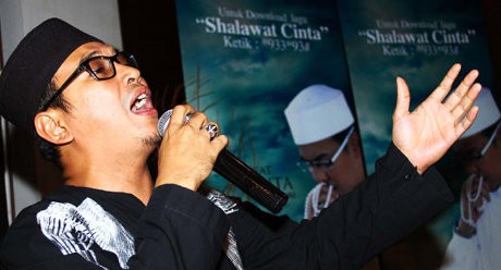 Kisah Putri Sulung Uje tentang 7 \Penjaga\ Sang Ayah Kisah Putri Sulung Uje tentang 7 \Penjaga\ Sang Ayah