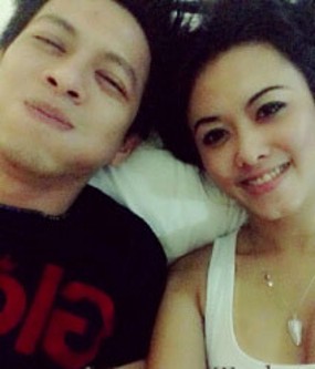 Foto Mesra, Model Seksi Devi Liu Anggap Ariel Kakak yang Baik Foto Mesra, Model Seksi Devi Liu Anggap Ariel Kakak yang Baik
