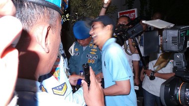 Razia di Illigals, 2 Orang Terindikasi Gunakan Narkoba Razia di Illigals, 2 Orang Terindikasi Gunakan Narkoba