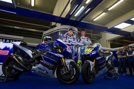 Lorenzo dan Rossi Akan Bawa Logo Spesial di Motornya Lorenzo dan Rossi Akan Bawa Logo Spesial di Motornya