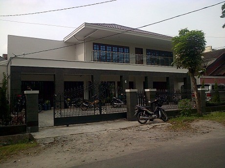 KPK Geledah Kantor Pengusaha Surung Panjaitan di Medan KPK Geledah Kantor Pengusaha Surung Panjaitan di Medan