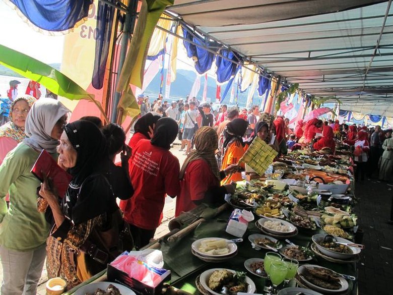 Pesta Kuliner ala Festival Teluk Jailolo, Siap-siap Goyang 