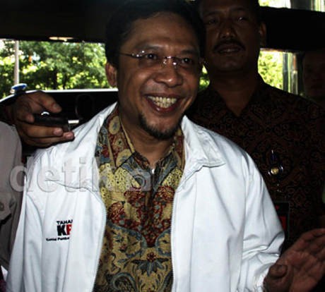 45 Perempuan Bertransaksi dengan Fathanah, Pengacara: Lihat Konteksnya 45 Perempuan Bertransaksi dengan Fathanah, Pengacara: Lihat Konteksnya