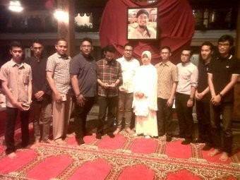 Teman SMA: Lulus SMA Zainal Berubah 180 Derajat Lebih Baik Teman SMA: Lulus SMA Zainal Berubah 180 Derajat Lebih Baik