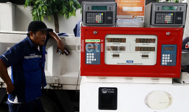 Baru 5 SPBU di Jakarta Pasang Alat Pengendalian BBM Subsidi Baru 5 SPBU di Jakarta Pasang Alat Pengendalian BBM Subsidi