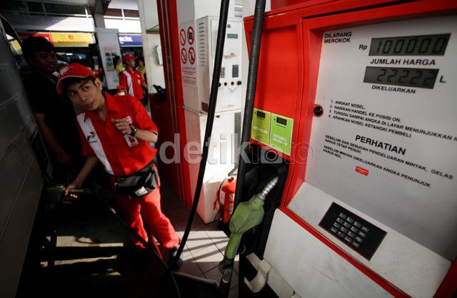 Premium Rp 6.500 dan Solar Rp 5.500 Berlaku Juni, Tepatkah? Premium Rp 6.500 dan Solar Rp 5.500 Berlaku Juni, Tepatkah?