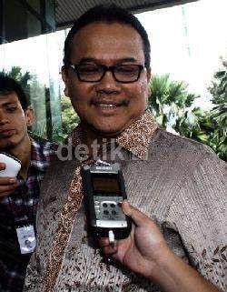 Diperiksa 11 Jam, Rusli Zainal Juga Dicecar Soal PON Diperiksa 11 Jam, Rusli Zainal Juga Dicecar Soal PON
