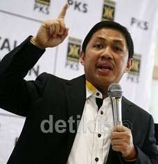 Anis Matta: Sikap Tolak Kenaikan BBM Tak Terkait dengan Koalisi Anis Matta: Sikap Tolak Kenaikan BBM Tak Terkait dengan Koalisi