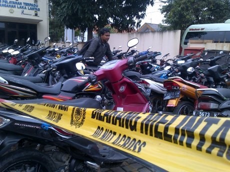 400 Suporter PSIS Semarang Ditilang, 154 Motor Disita 400 Suporter PSIS Semarang Ditilang, 154 Motor Disita