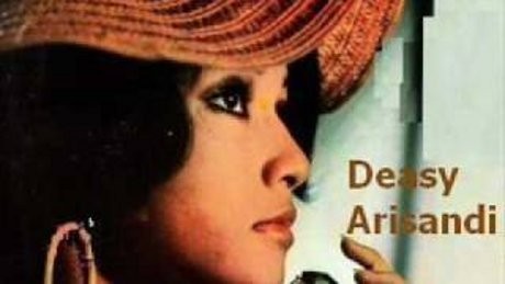 Penyanyi Deasy Arisandi Ditemukan Meninggal oleh Ibunda Penyanyi Deasy Arisandi Ditemukan Meninggal oleh Ibunda
