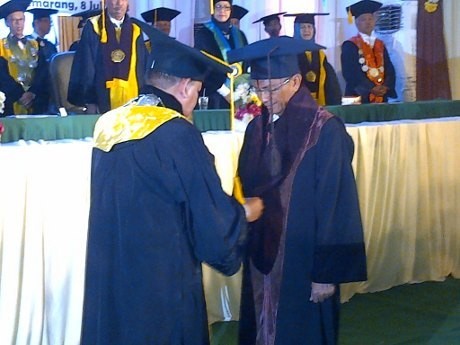 3 Alasan IAIN Semarang Berikan Gelar Doktor Honoris Causa ke Dahlan 3 Alasan IAIN Semarang Berikan Gelar Doktor Honoris Causa ke Dahlan