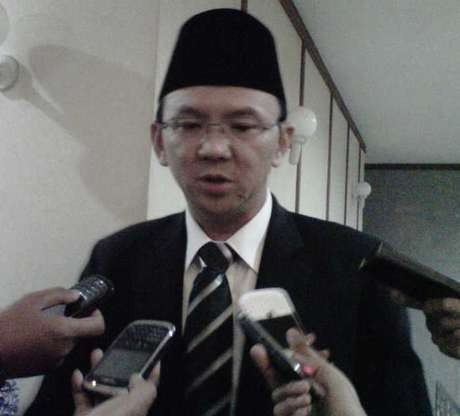 Ahok: Tidak Ada THR untuk Pegawai Honorer Ahok: Tidak Ada THR untuk Pegawai Honorer