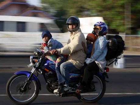 \Mudik Itu Pulang Kampung, Bukan Masuk Rumah Sakit\ \Mudik Itu Pulang Kampung, Bukan Masuk Rumah Sakit\