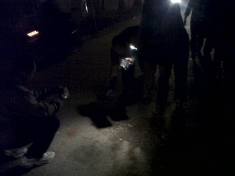 Rambut Dijambak, Sisca Terseret di Jalan Berlubang Rambut Dijambak, Sisca Terseret di Jalan Berlubang