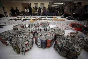 Korban Mercon di RSU dr Soetomo Meningkat 100 Persen, 1 Anak Tewas Korban Mercon di RSU dr Soetomo Meningkat 100 Persen, 1 Anak Tewas