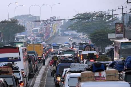 Kecelakaan Arus Mudik Tahun 2013 Turun 33 Persen Kecelakaan Arus Mudik Tahun 2013 Turun 33 Persen