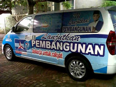 Bima Arya Bantah Mobil PD dengan Foto Hatta untuk Kampanye Pilwalkot Bogor Bima Arya Bantah Mobil PD dengan Foto Hatta untuk Kampanye Pilwalkot Bogor