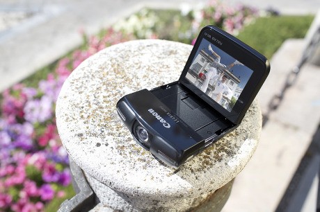 Canon Legria Mini (ist) Canon Legria Mini (ist)