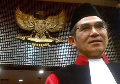 Hamdan Zoelva Resmi Jadi Wakil Ketua MK Hamdan Zoelva Resmi Jadi Wakil Ketua MK