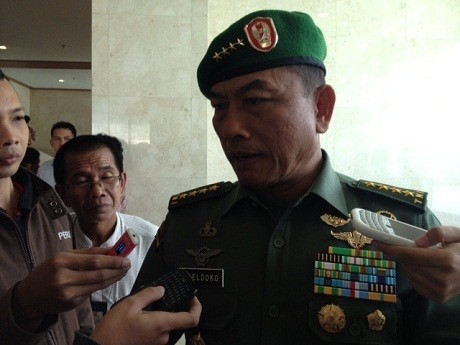 Panglima TNI akan Dalami Kasus Penembakan di Komplek Menzikon TNI AD Panglima TNI akan Dalami Kasus Penembakan di Komplek Menzikon TNI AD