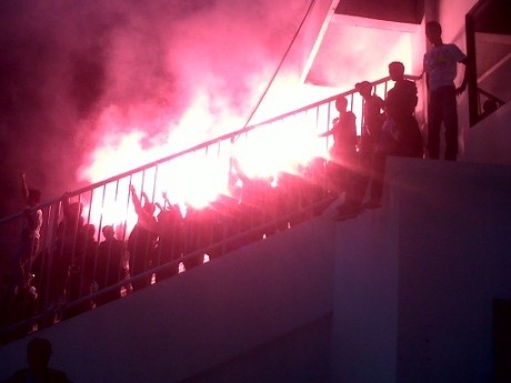 Kerusuhan Suporter Pecah Usai Laga Persija Vs Persib di Sleman Kerusuhan Suporter Pecah Usai Laga Persija Vs Persib di Sleman