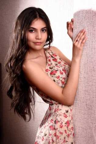 Keikutsertaan Miss Uzbekistan di Miss World 2013 Jadi Kontroversi Keikutsertaan Miss Uzbekistan di Miss World 2013 Jadi Kontroversi