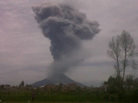 Kesaksian Pendaki yang Lolos dari Dahsyatnya Letusan Gunung Sinabung Kesaksian Pendaki yang Lolos dari Dahsyatnya Letusan Gunung Sinabung