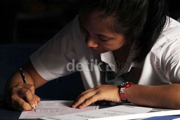 Penerapan Perda Wajib Belajar di Jakarta Membuat Siswa Lebih Rajin Penerapan Perda Wajib Belajar di Jakarta Membuat Siswa Lebih Rajin