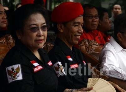 Megawati Ajak Jokowi Tanam Kedelai di Bantul Megawati Ajak Jokowi Tanam Kedelai di Bantul