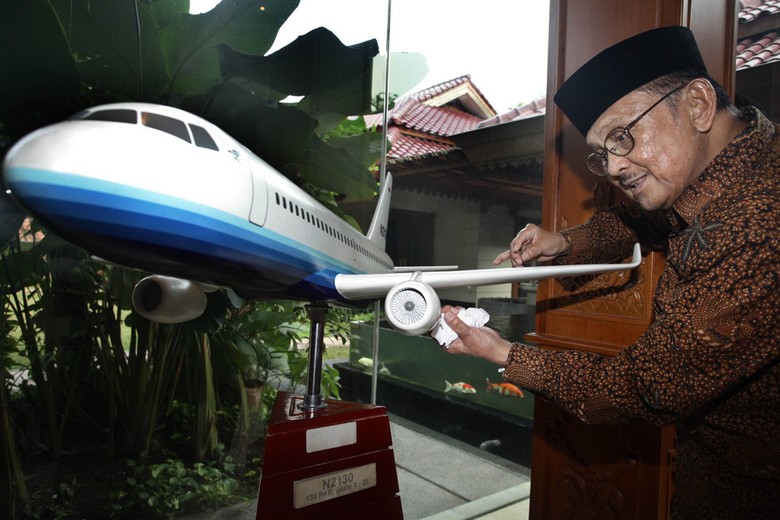 R80, Bayi Bungsu B.J. Habibie R80, Bayi Bungsu B.J. Habibie