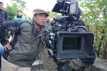 Guntur Soeharjanto, dan Visinya pada Film \99 Cahaya di Langit Eropa\ Guntur Soeharjanto, dan Visinya pada Film \99 Cahaya di Langit Eropa\