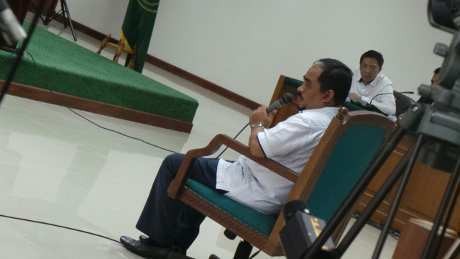 Ditanya Soal Suami Bunda Putri, Luthfi Hasan: Sudah Lama Meninggal Ditanya Soal Suami Bunda Putri, Luthfi Hasan: Sudah Lama Meninggal