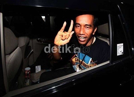 Jokowi \Kejar Tayang\ Sediakan Transportasi Umum yang Layak Jokowi \Kejar Tayang\ Sediakan Transportasi Umum yang Layak