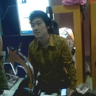 Bermodal Rp 800 Ribu dan Tanpa Toko, Pria Ini Beromzet Rp 100 Juta/Bulan Bermodal Rp 800 Ribu dan Tanpa Toko, Pria Ini Beromzet Rp 100 Juta/Bulan