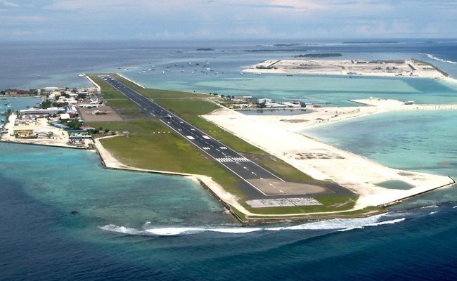 Ini dia Bandara Ibrahim Nasir di Maladewa (planelandings.com) Ini dia Bandara Ibrahim Nasir di Maladewa (planelandings.com)