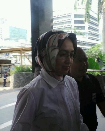Wawan Diduga Belikan Vellfire untuk Jennifer Dunn, Ini Reaksi Airin Wawan Diduga Belikan Vellfire untuk Jennifer Dunn, Ini Reaksi Airin