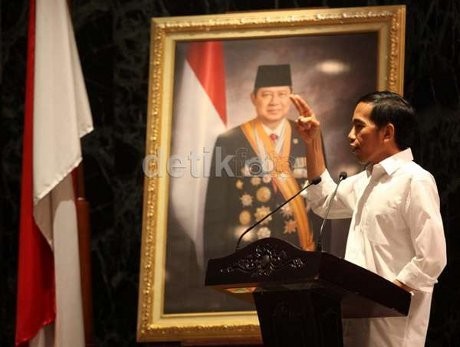 Jokowi Minta Ahok Pelajari Metro Kapsul Jokowi Minta Ahok Pelajari Metro Kapsul