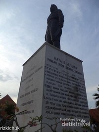 Monumen Panglima Besar Jenderal Soedirman Monumen Panglima Besar Jenderal Soedirman