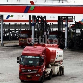 RI Jual Pertamax Plus Rp 12.000/Liter, Karena Impor dari Singapura RI Jual Pertamax Plus Rp 12.000/Liter, Karena Impor dari Singapura