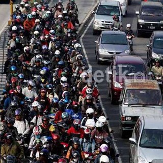 Di Forum Global, Wamenhub Jelaskan Ledakan Populasi Motor di RI Di Forum Global, Wamenhub Jelaskan Ledakan Populasi Motor di RI
