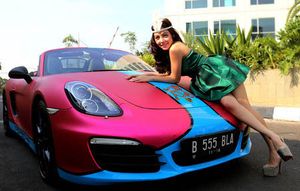 Artis Seksi Bella Shofie: Mobil Porsche Saya Tak Ada Urusan dengan Pak Udar