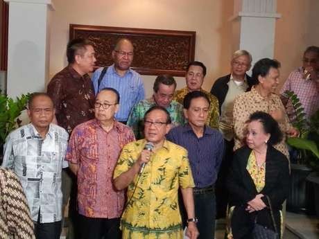 Beri Imbauan Tunda Munas, Akbar Tandjung: Kalau Tetap Diadakan Tak Apa Beri Imbauan Tunda Munas, Akbar Tandjung: Kalau Tetap Diadakan Tak Apa