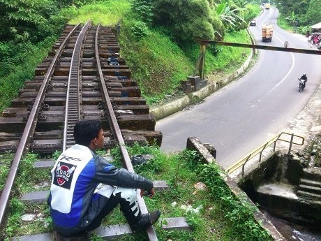 Perjalanan Ekstrem dan Menantang ala Road Warriors Perjalanan Ekstrem dan Menantang ala Road Warriors