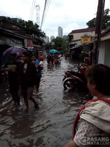 Ini Penampakan Banjir di Jakarta Ini Penampakan Banjir di Jakarta